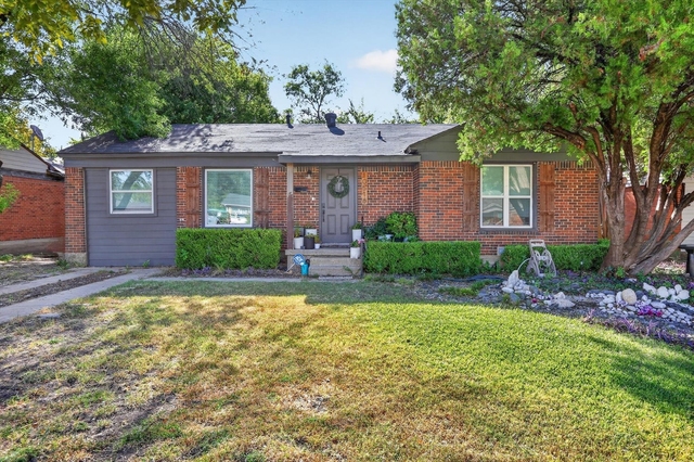 10518 Dawn Drive - Photo 1