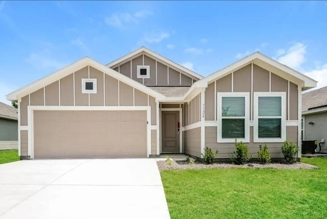 7124 Landings Edge Road - Photo 1