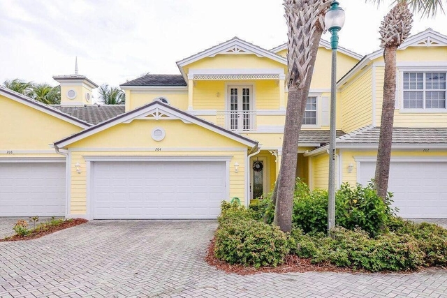 204 Mariner Bay Boulevard - Photo 1