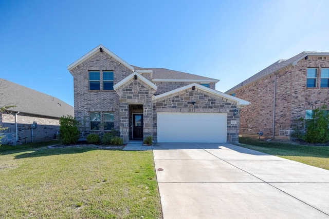 495 Fox Ridge Drive - Photo 1