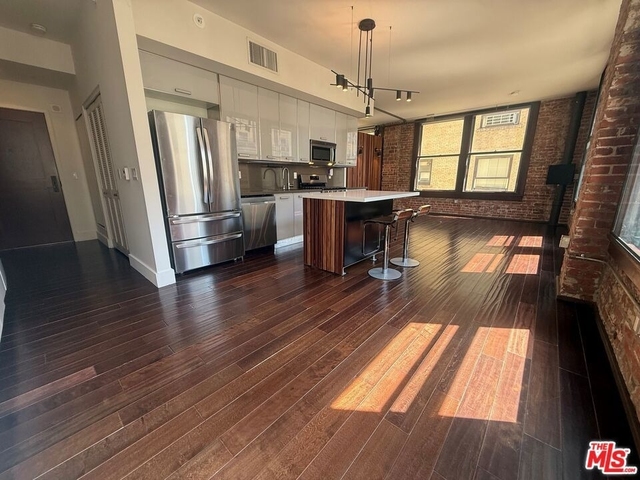 460 S Spring Street - Photo 1