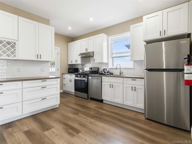 7813 58th Avenue - Photo 1