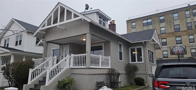 218 W Chester Street - Photo 1