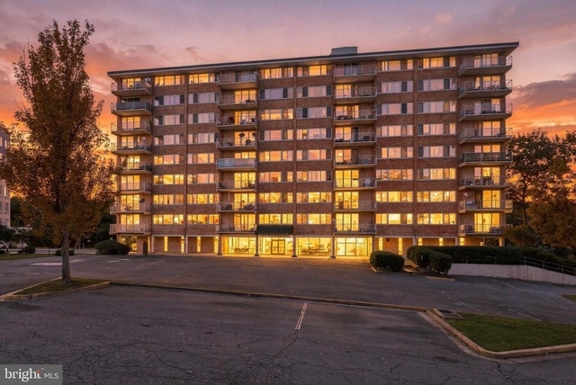 4520 King Street - Photo 1