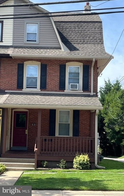18 W Spring Avenue - Photo 1
