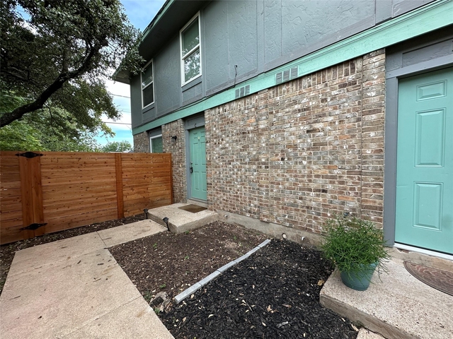 6003 Cougar Dr - Photo 1