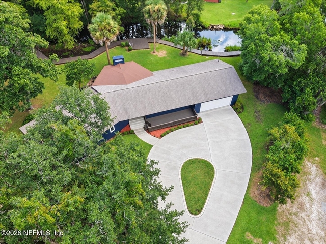 2421 Dogwood Lane - Photo 1