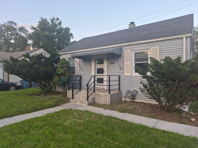 861 Campbell Avenue - Photo 1