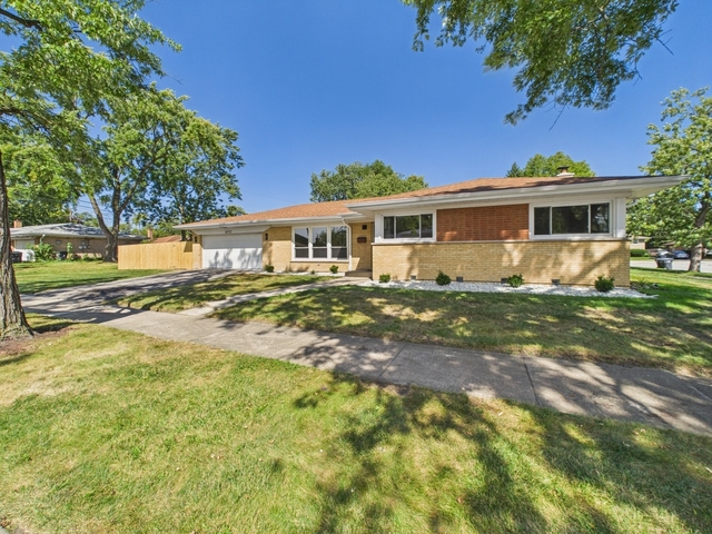 16712 Elm Street - Photo 1