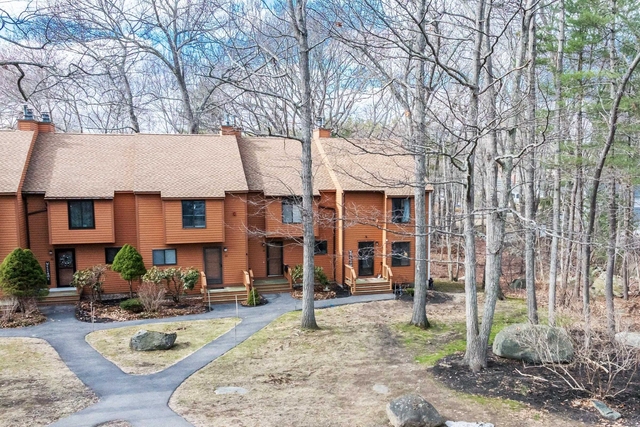 65 Dunvegan Woods - Photo 1