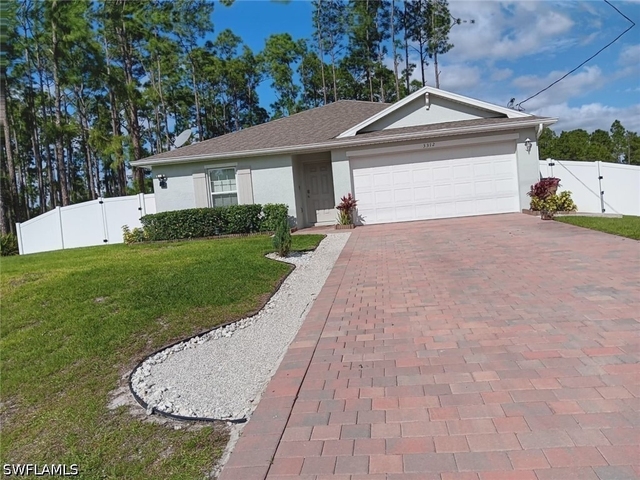 3312 68th Street W - Photo 1