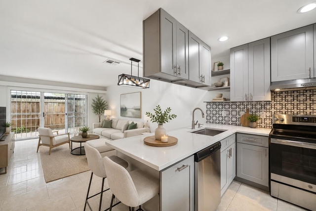 7821 Rue Saint Cyr Street - Photo 1