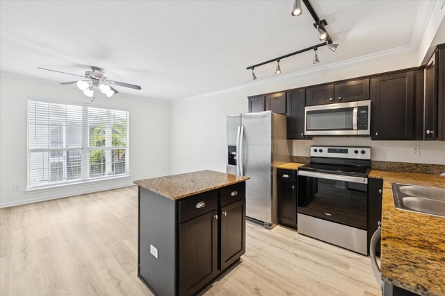 300 Pecore Street - Photo 1