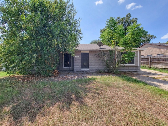 6109 Arthington Street - Photo 1