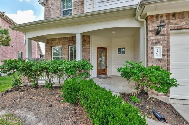 4402 Greenwood Trace Lane - Photo 1