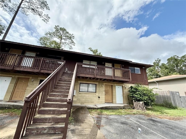 510 Sw 69th Street - Photo 1
