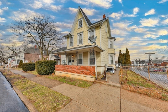 303 W Lincoln Street - Photo 1