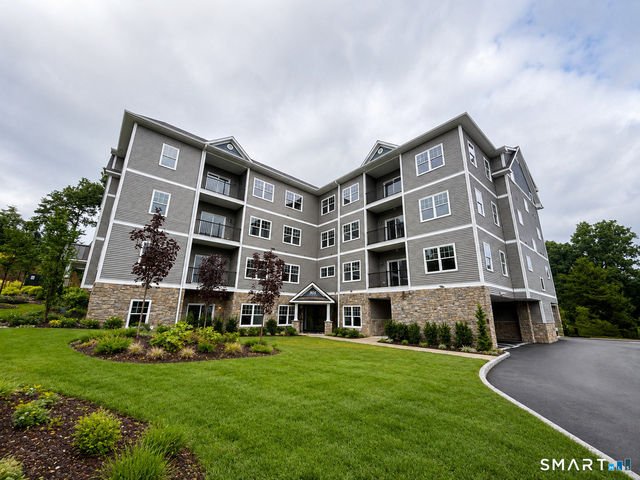 301 Bridgeport Avenue - Photo 1
