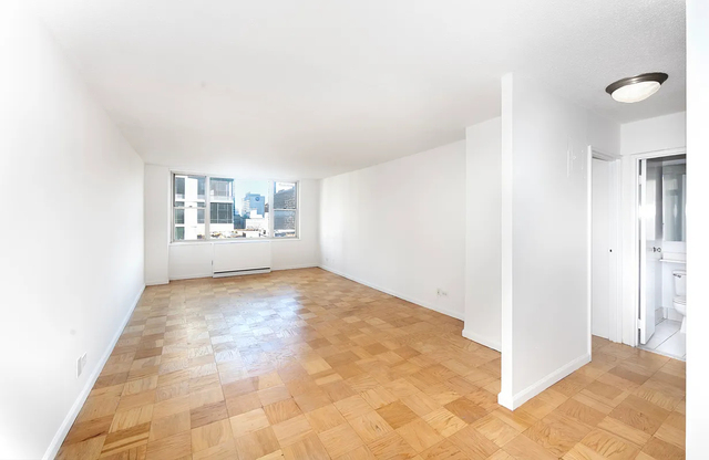 166 East 34th Street - Photo 1