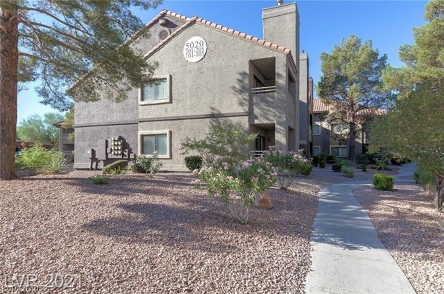 5020 S Rainbow Boulevard - Photo 1