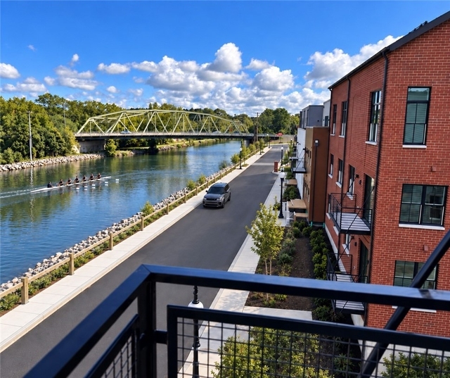 75 Monroe Avenue - Photo 1