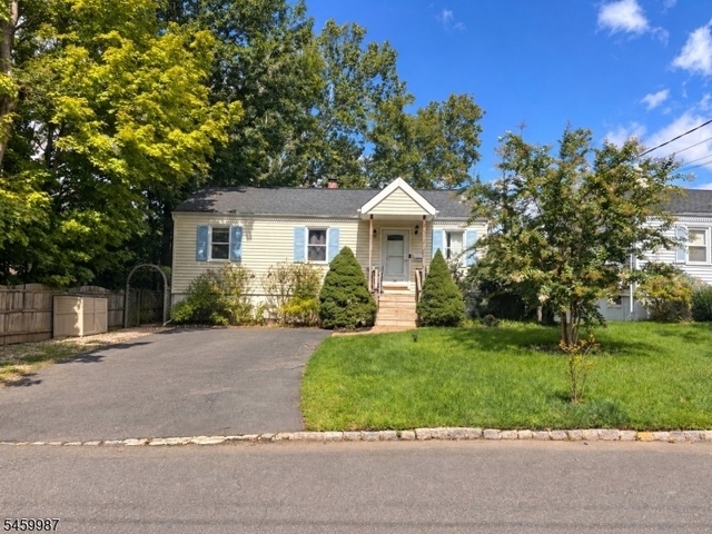 14 Grant Ave - Photo 1