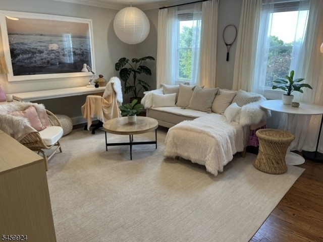 49 Park Ave Unit 3 - Photo 1