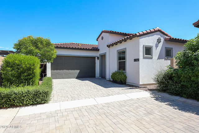 17383 W Guthrie Street - Photo 1
