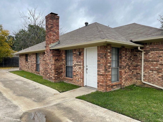 5227 Wild Horse Court - Photo 1