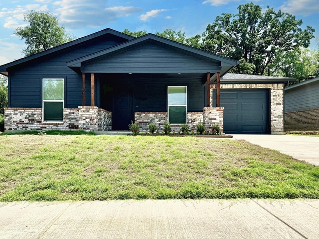 2384 Miller Street - Photo 1
