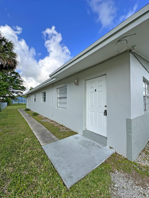 1107 N 21st Street - Photo 1