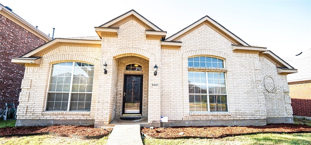 5521 Riverview Drive - Photo 1