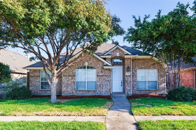 5708 Bedford Lane - Photo 1