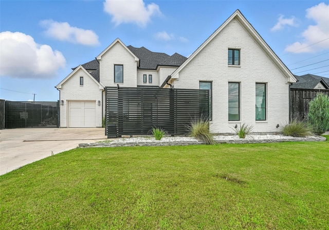 5105 Havana Drive - Photo 1