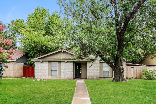 218 Long Shadow Lane - Photo 1