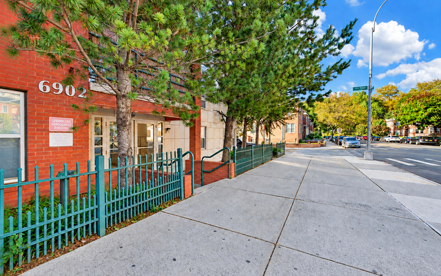 6902 Narrows Avenue - Photo 1