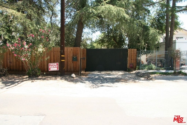 9814 Baden Avenue - Photo 1