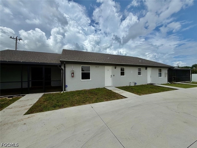 903 Se 13th Terrace - Photo 1