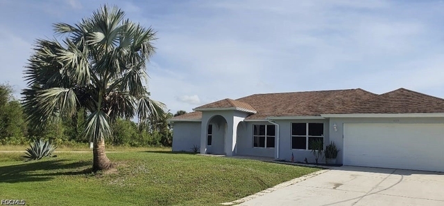 403 Lovers Avenue - Photo 1