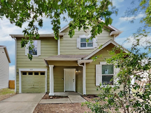 3638 Avalon Castle Drive - Photo 1