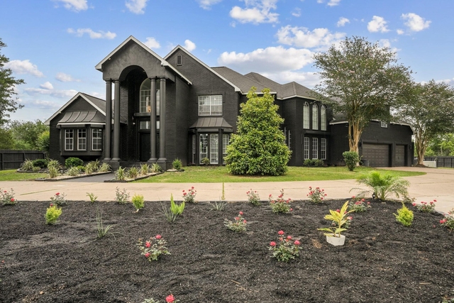 2027 Cullen Boulevard - Photo 1