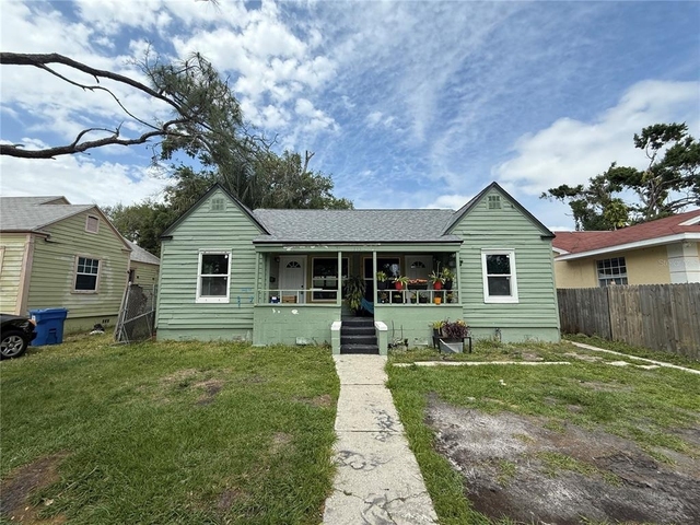 535 14th Avenue S - Photo 1
