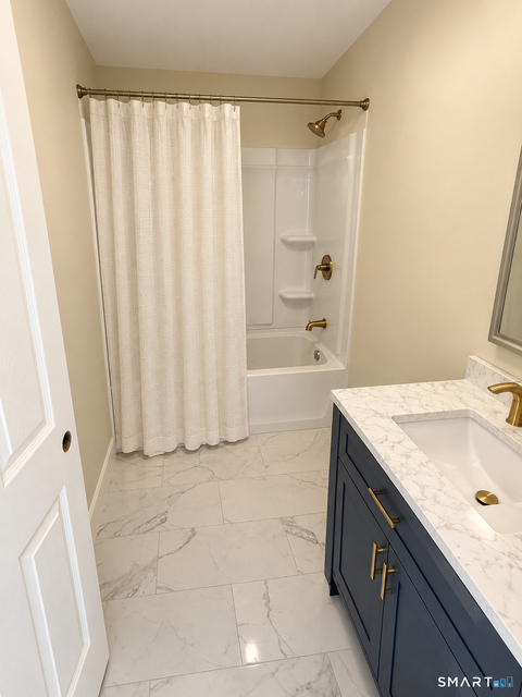 140 Thompson Street - Photo 1