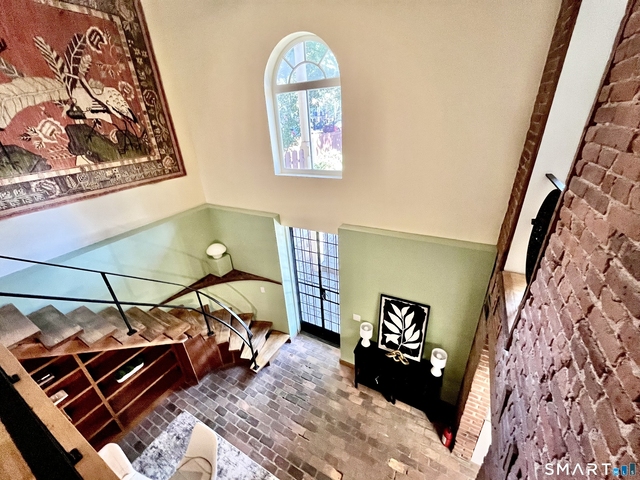 621 Chapel Street - Photo 1