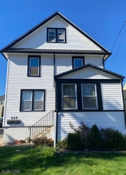 229 Thompson Ave - Photo 1