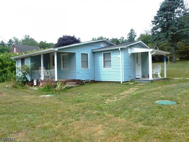 215 Main St. - Photo 1