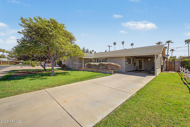 1707 W Coolidge Street - Photo 1