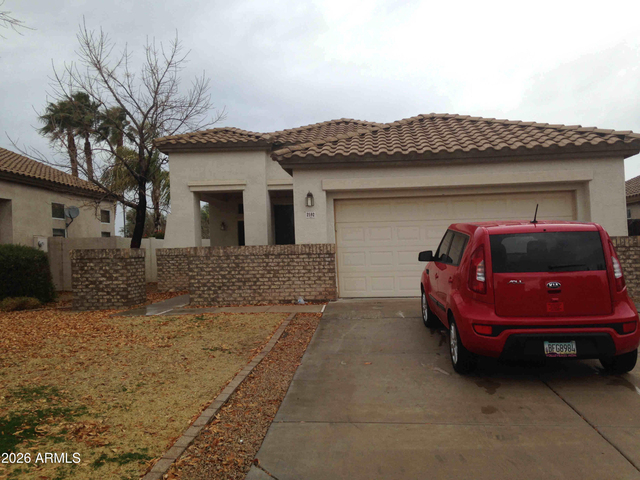 2592 E Brooks Street - Photo 1