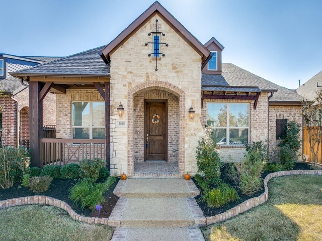 1010 Crystal Oak Lane - Photo 1