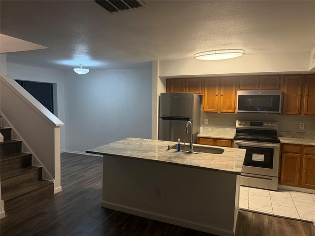 9805 Walnut Street - Photo 1